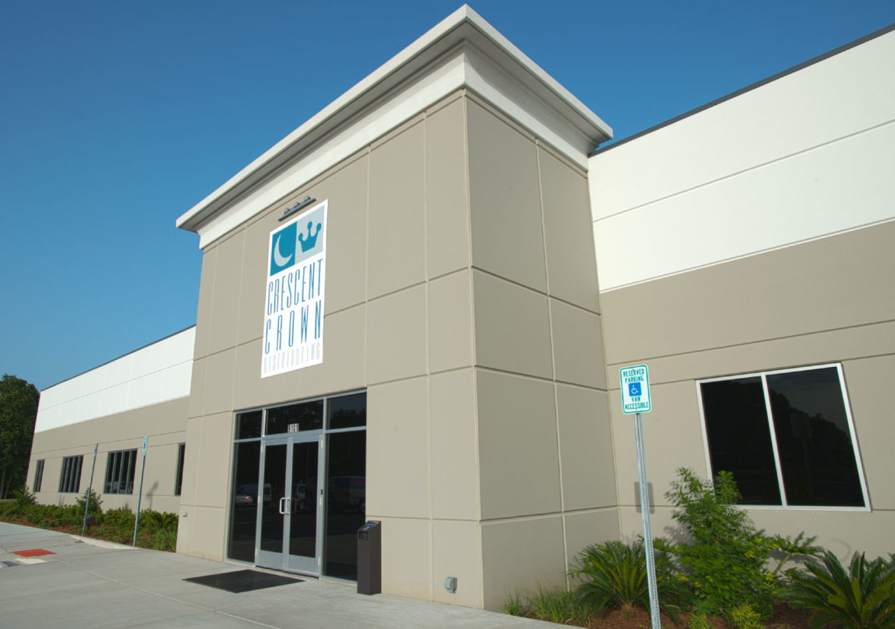 Exterior Front Entrance of Crescent Crown Distributing Built by ARCO Construction in Baton Rouge