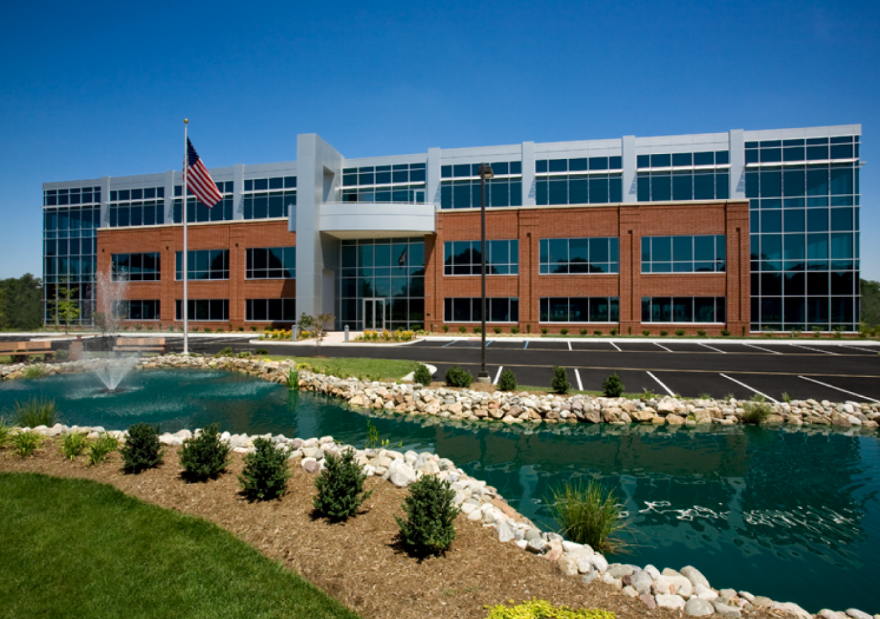Exterior View with Fountain at Liberty Property Trust Independence Place Office Building Built by ARCO Construction