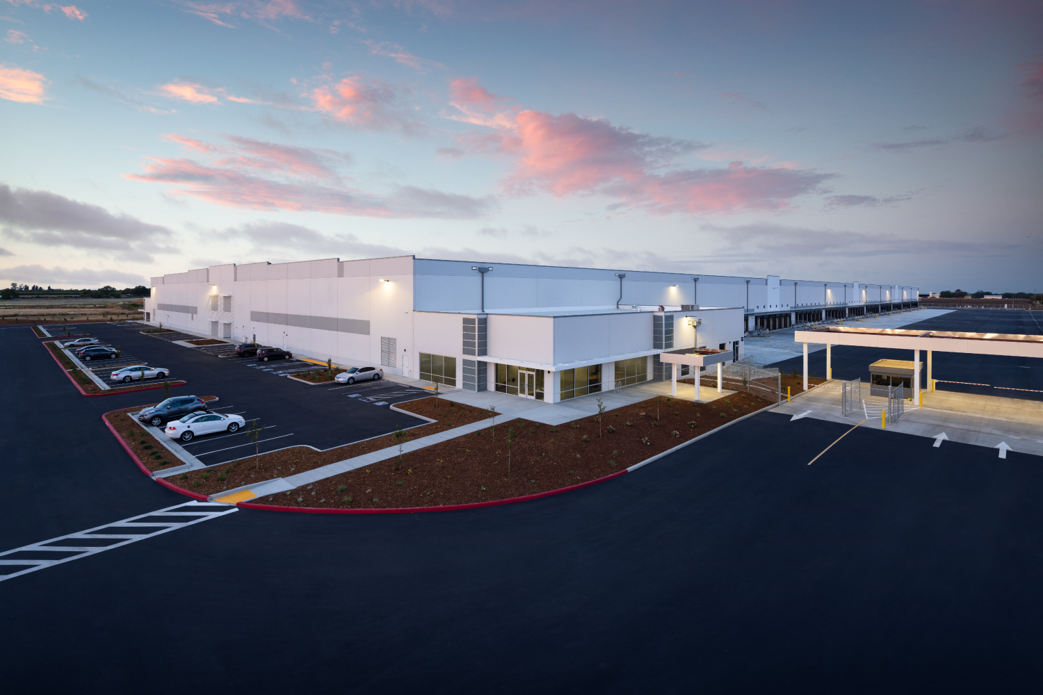 ARCO Completes California Cross-Dock Distribution Facility for Scannell Properties & GE Appliances