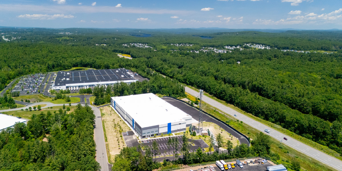 aerial view showing front of Zippy Shell NH distribution center