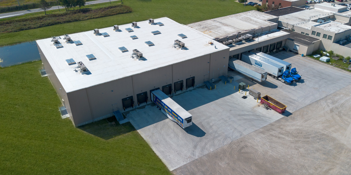 loading dock with 5 dock positions