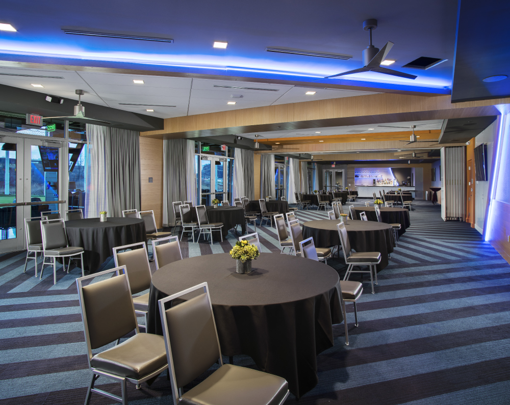 arco-national-construction-company-topgolf-auburn-hills-michigan-gallery conference space of the topgolf sports entertainment facility in auburn hills michigan