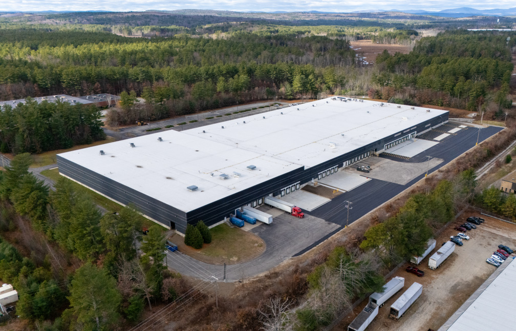 drone image of the stag industrial distribution facility in nashua new hampshire