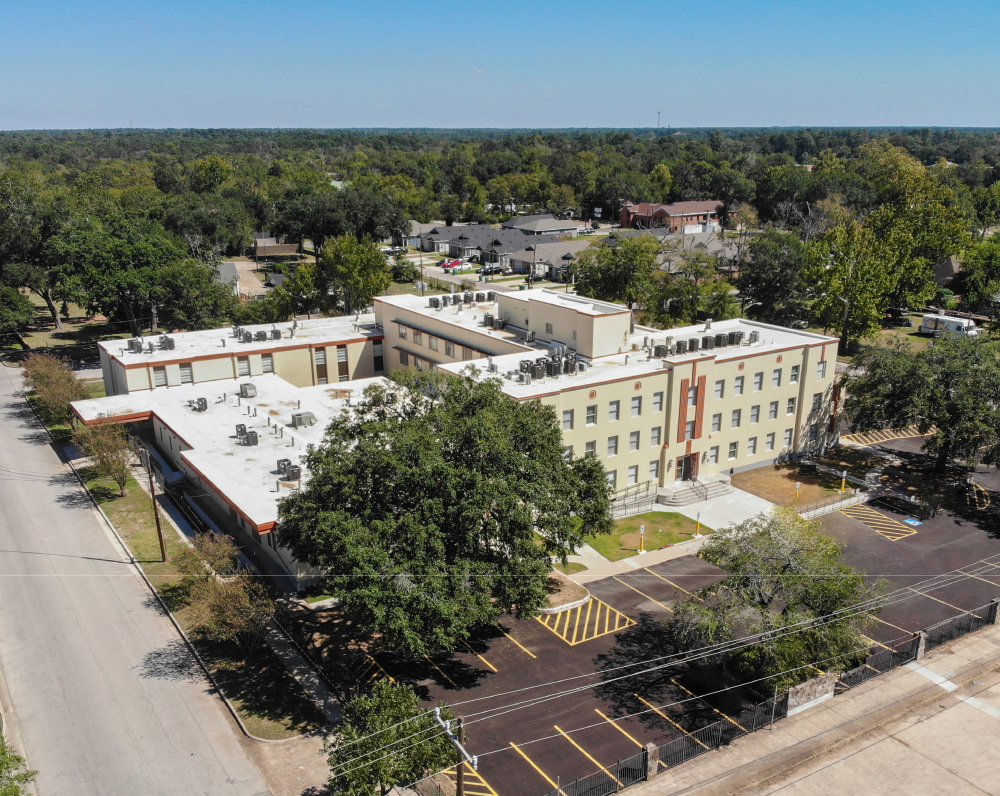 aerial image of the landmark 301 independent living facility in conroe texas