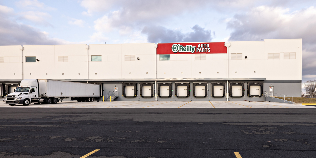 loading dock outside the oreilly autoparts distribution facility in fredricksburg virginia