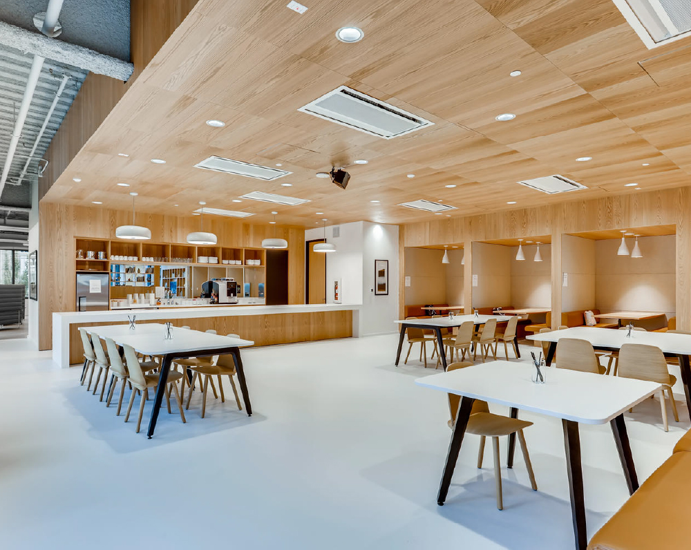 dining area in the spaces coworking office in seattle washington