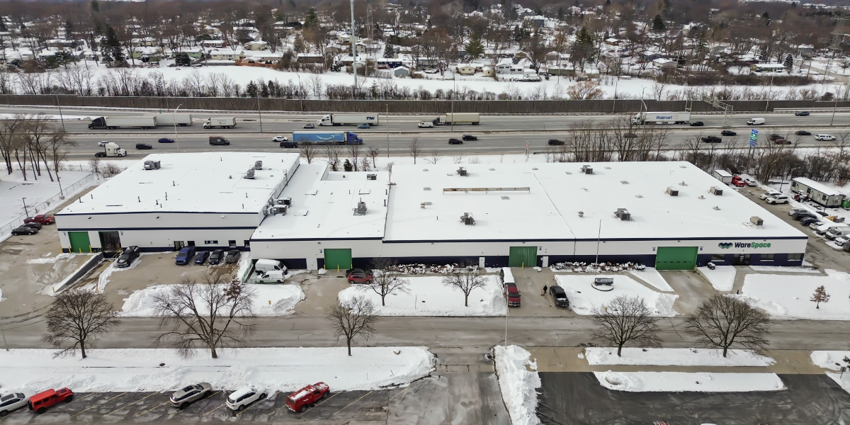 aerial view of the warespace storage facility in downers grove illinois