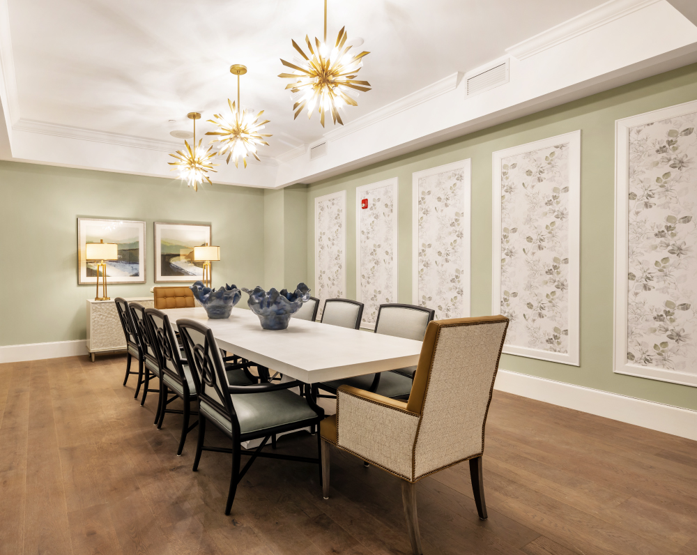 dining room within The atria independent senior living facility in cary north carolina
