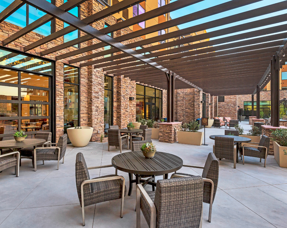outdoor patio of the Ovation by avamere at sienna hills Senior living community in washington city utah