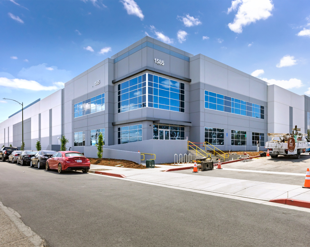front entrance to the zippy shell distribution facility in san jose california