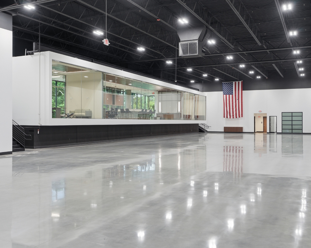 arco-national-construction-company-confidential-client-lenexa-kansas-gallery-8 interior image of a mezzanine office space in lenexa kansas